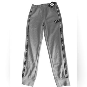 Jordan Youth Gray Jogger Pants Medium w/Jordan Branded Stripes Lightweight NWT